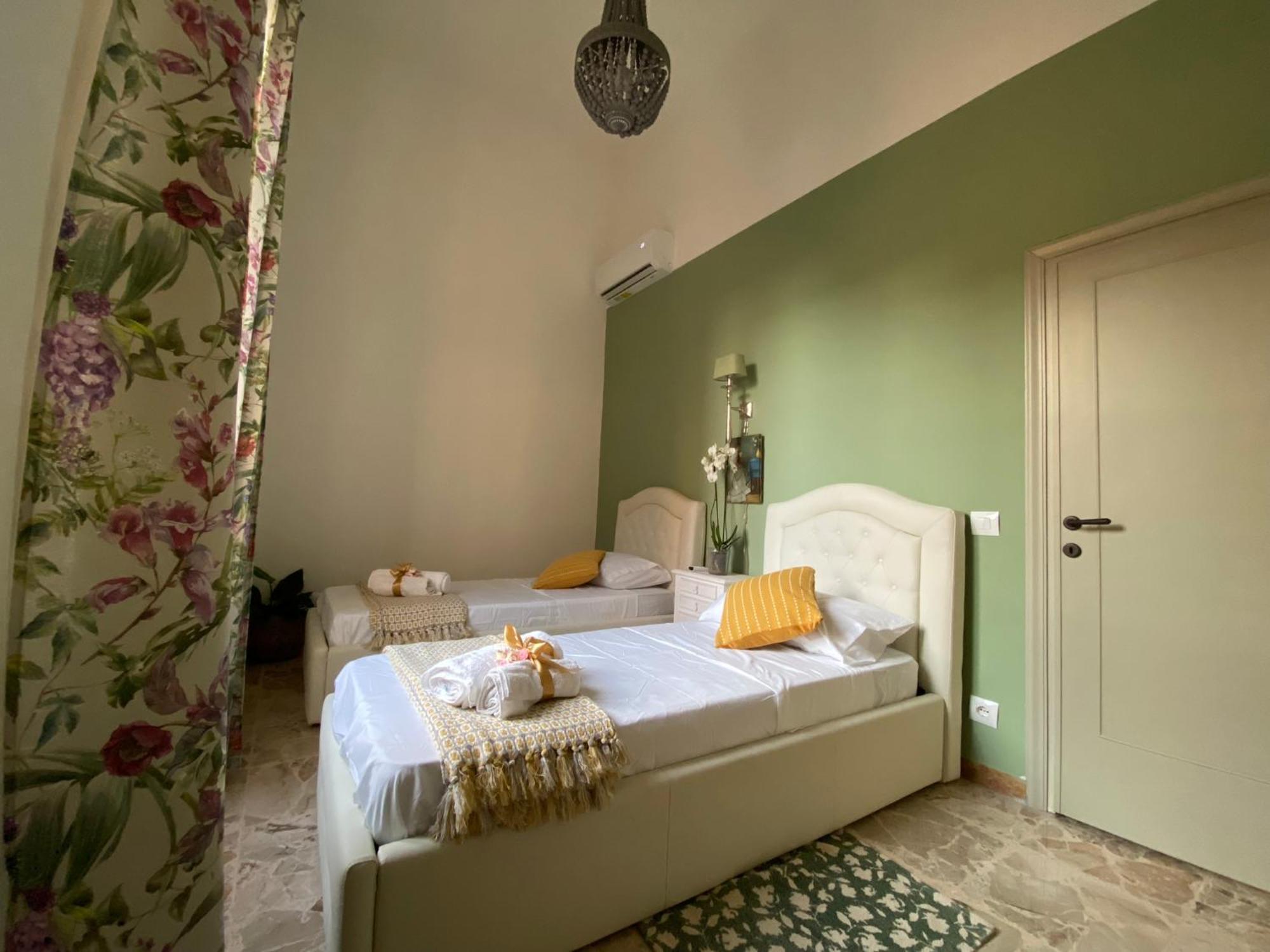 La Bellavista Decameron View Черталдо Екстериор снимка