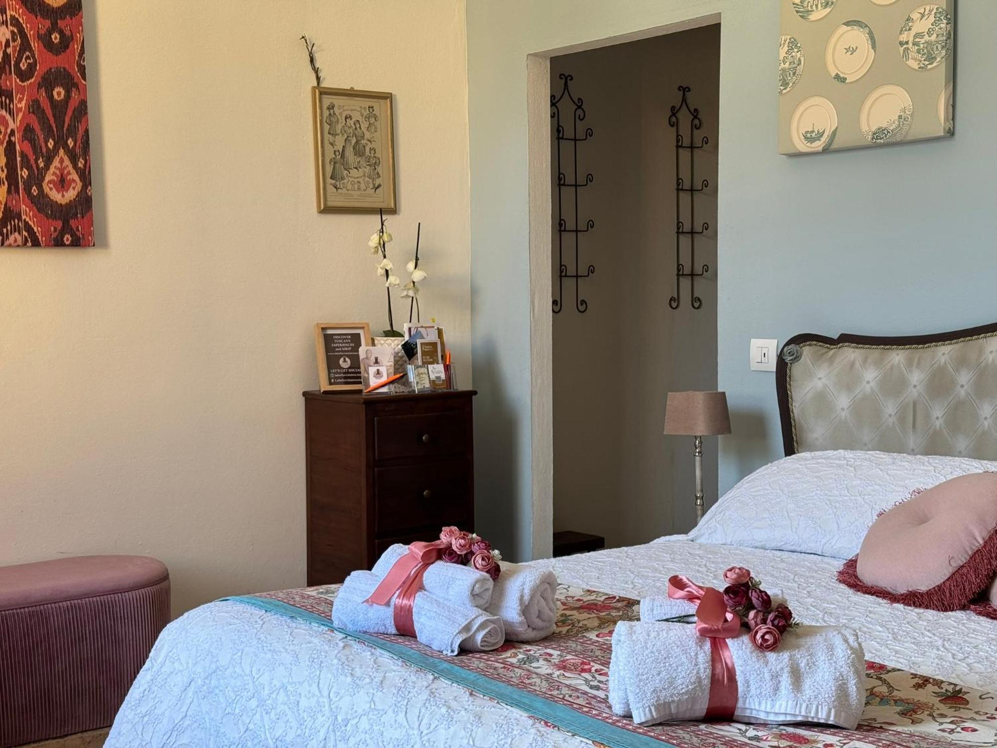 La Bellavista Decameron View Черталдо Екстериор снимка