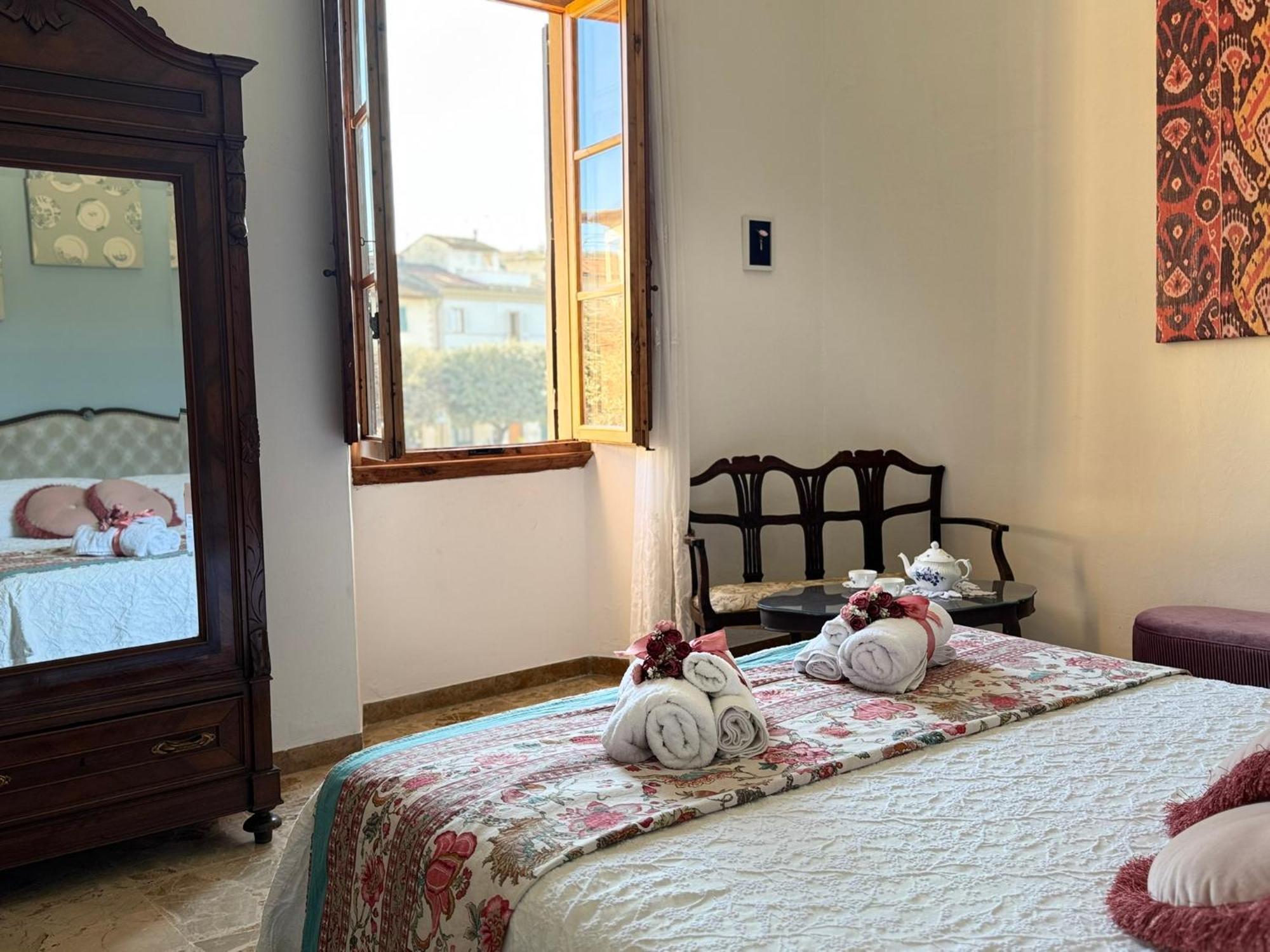 La Bellavista Decameron View Черталдо Екстериор снимка